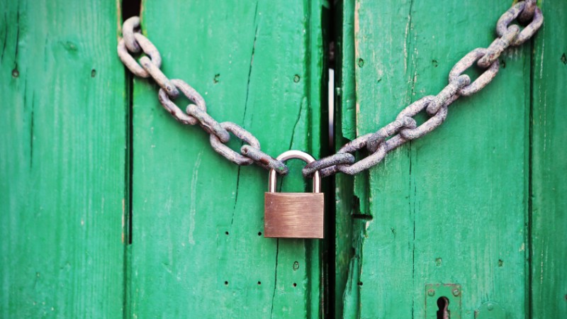 door-green-closed-lock door-green-closed-lock